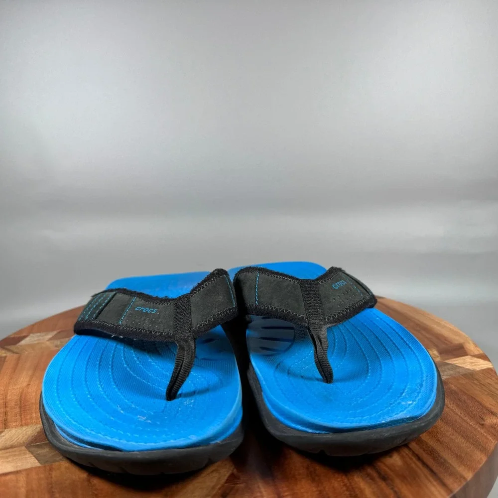 Crocs Swiftwater Flip Mens 9 Blue Black Sporty Water Friendly Sandals 202347